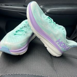 Women’s Hoka Clifton 9